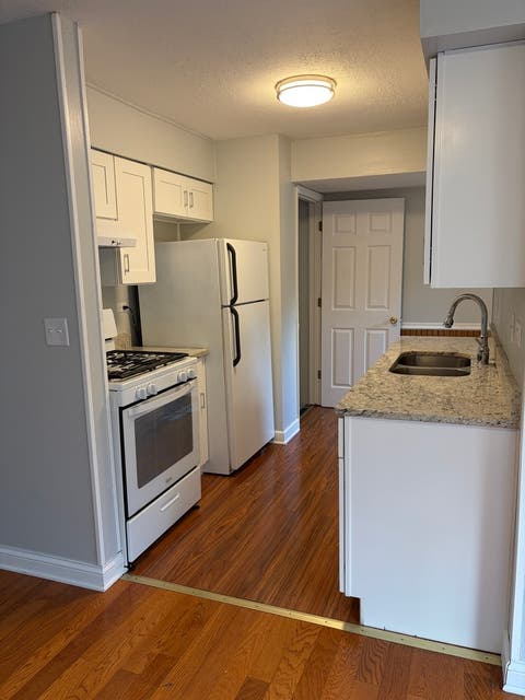 Tiny photo for 2037 Duxbury Court, Streamwood, IL 60107 (MLS # 12637364)