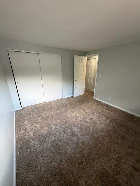 Tiny photo for 2037 Duxbury Court, Streamwood, IL 60107 (MLS # 12637364)