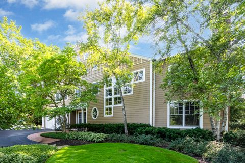 Highland Park, IL 60035