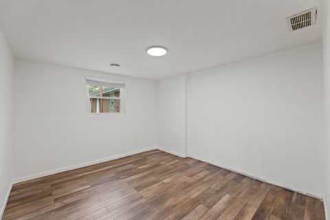 Tiny photo for 9909 Elm Circle Drive, Oak Lawn, IL 60453 (MLS # 12503406)