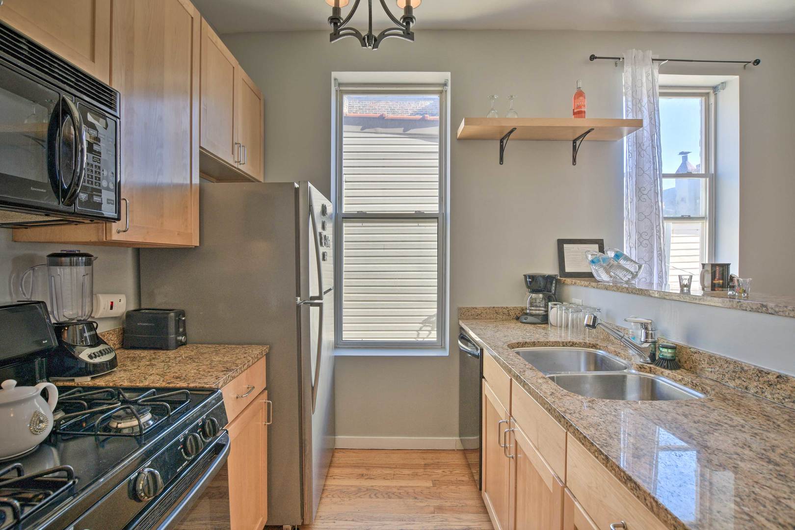 1409 W Superior Street 2R