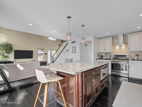 Tiny photo for 210 Stoneybrook Lane, Bloomingdale, IL 60108 (MLS # 12604065)