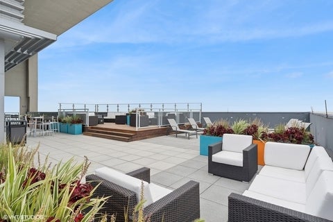 Tiny photo for 600 N Lake Shore Drive #2011, Chicago, IL 60611 (MLS # 12765205)