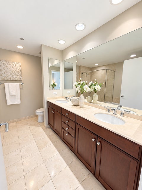 Tiny photo for 600 N Lake Shore Drive #2011, Chicago, IL 60611 (MLS # 12765205)