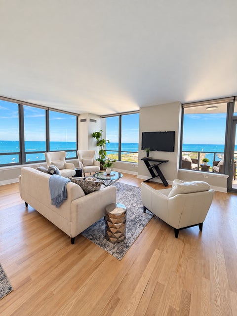 Tiny photo for 600 N Lake Shore Drive #2011, Chicago, IL 60611 (MLS # 12765205)