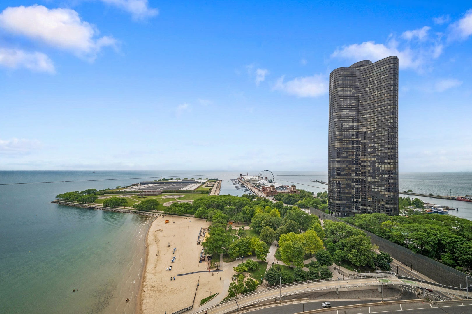 600 N Lake Shore Drive 2011