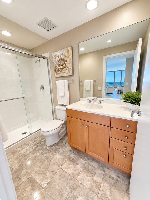 Tiny photo for 600 N Lake Shore Drive #2011, Chicago, IL 60611 (MLS # 12765205)