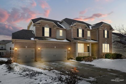 Tiny photo for 5332 Cedar Drive, Naperville, IL 60564 (MLS # 12558608)