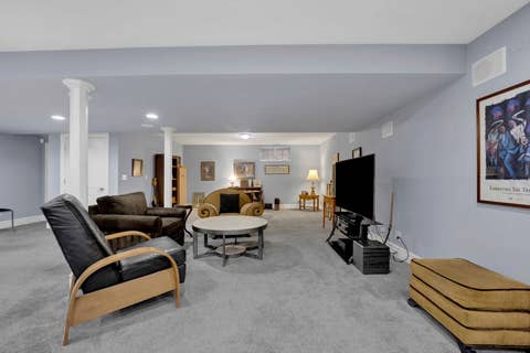 Tiny photo for 824 Shibley Avenue, Park Ridge, IL 60068 (MLS # 12721080)