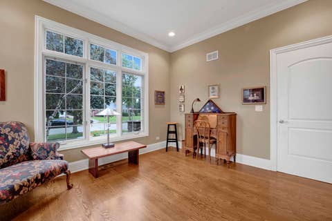 Tiny photo for 824 Shibley Avenue, Park Ridge, IL 60068 (MLS # 12721080)
