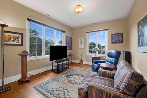 Tiny photo for 824 Shibley Avenue, Park Ridge, IL 60068 (MLS # 12721080)