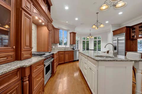 Tiny photo for 824 Shibley Avenue, Park Ridge, IL 60068 (MLS # 12721080)
