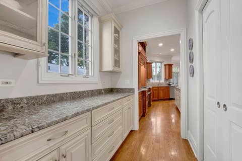 Tiny photo for 824 Shibley Avenue, Park Ridge, IL 60068 (MLS # 12721080)