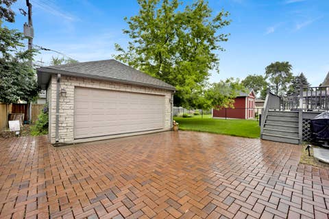 Tiny photo for 824 Shibley Avenue, Park Ridge, IL 60068 (MLS # 12721080)