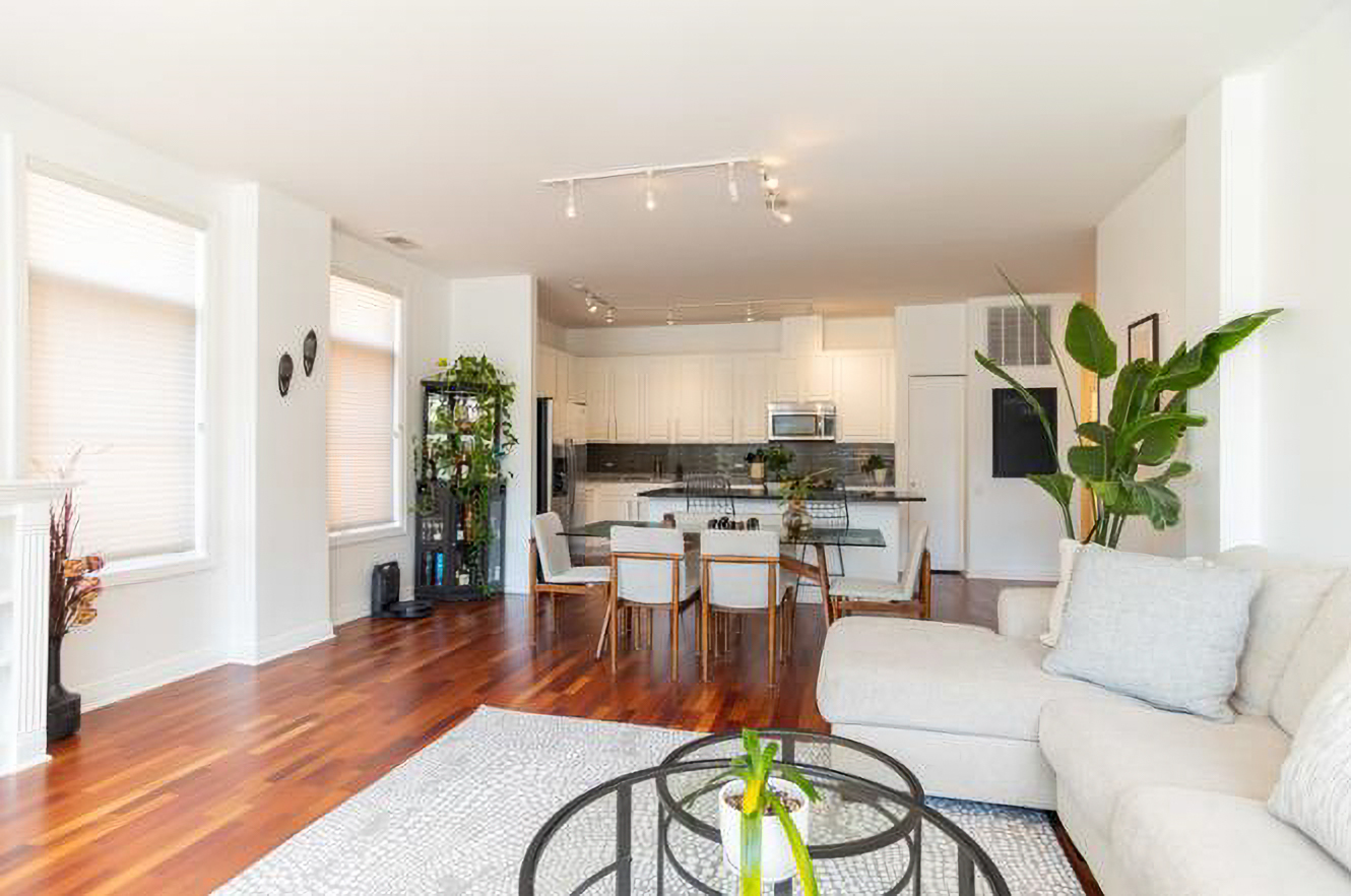 330 N Clinton Street 508