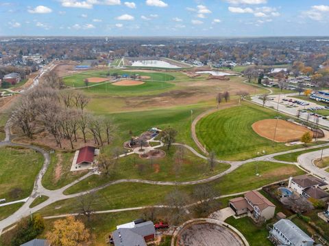 Tiny photo for 852 Napa Street, Carol Stream, IL 60188 (MLS # 12517039)