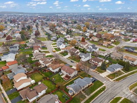 Tiny photo for 852 Napa Street, Carol Stream, IL 60188 (MLS # 12517039)