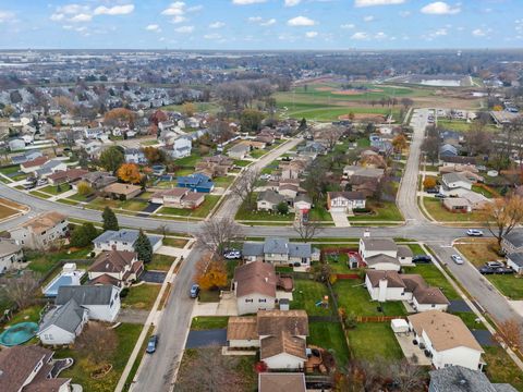 Tiny photo for 852 Napa Street, Carol Stream, IL 60188 (MLS # 12517039)