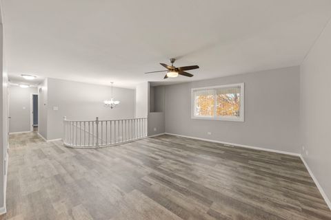 Tiny photo for 852 Napa Street, Carol Stream, IL 60188 (MLS # 12517039)