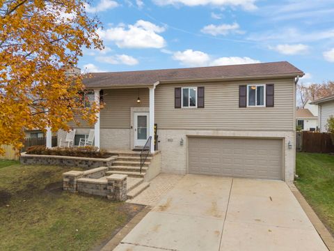 Tiny photo for 852 Napa Street, Carol Stream, IL 60188 (MLS # 12517039)