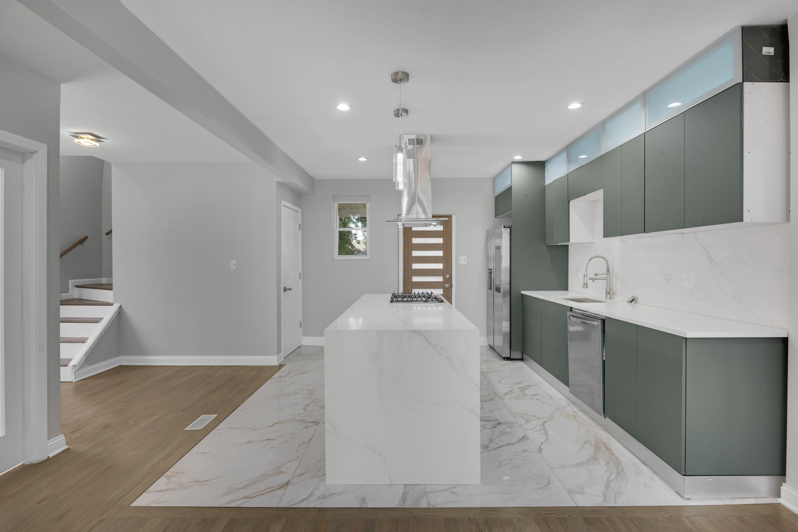 10152 S Calumet Avenue