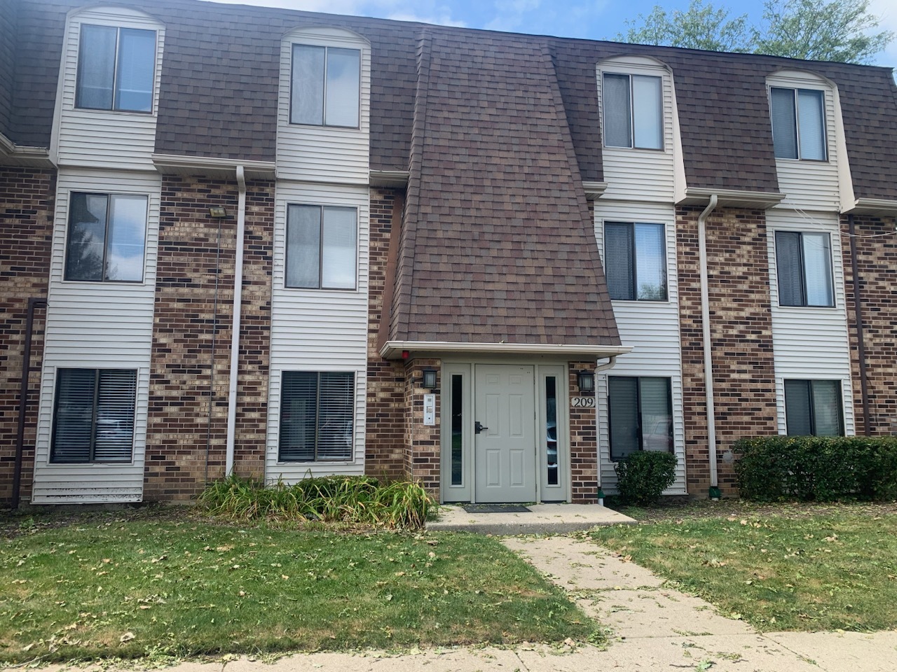 View Vernon Hills, IL 60061 condo