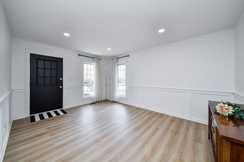 Tiny photo for 29W475 Candlewood Lane, Warrenville, IL 60555 (MLS # 12624284)