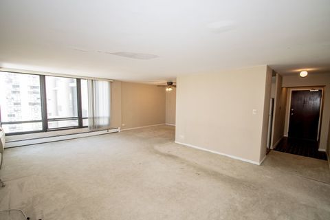 Tiny photo for 5740 N Sheridan Road #9D, Chicago, IL 60660 (MLS # 12431594)
