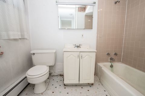 Tiny photo for 5740 N Sheridan Road #9D, Chicago, IL 60660 (MLS # 12431594)
