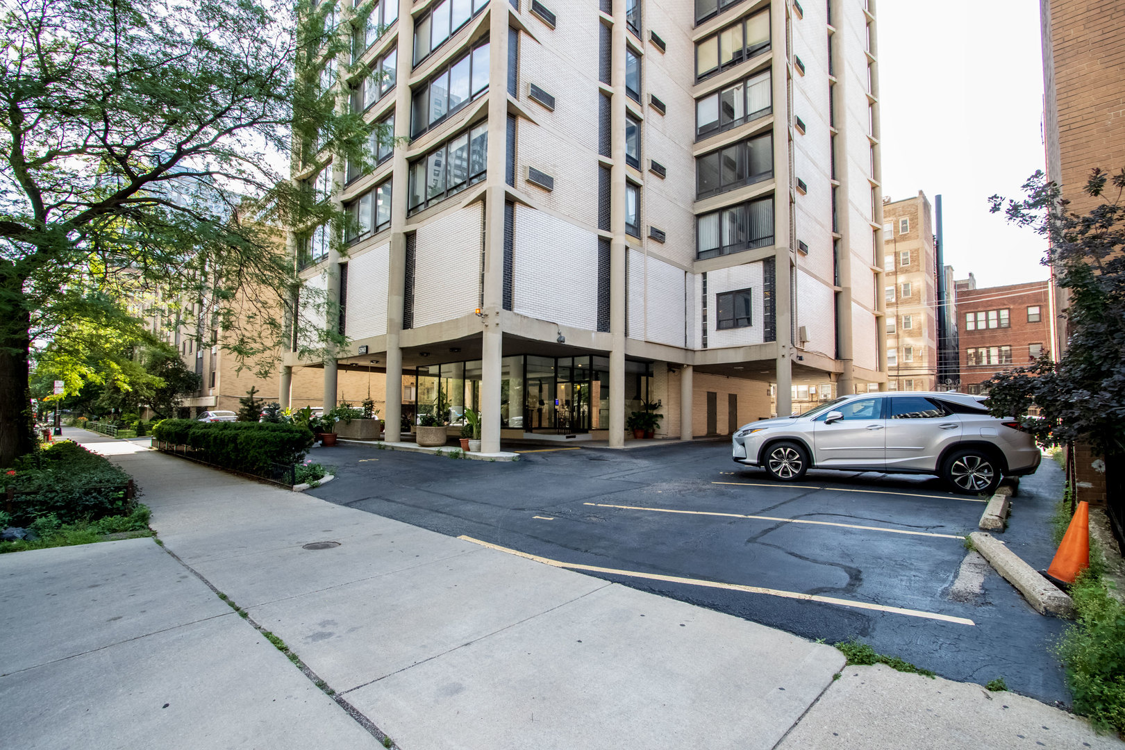 5740 N Sheridan Road 9D