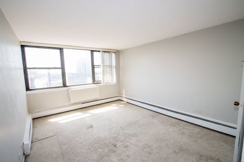 Tiny photo for 5740 N Sheridan Road #9D, Chicago, IL 60660 (MLS # 12431594)