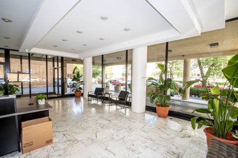 Tiny photo for 5740 N Sheridan Road #9D, Chicago, IL 60660 (MLS # 12431594)