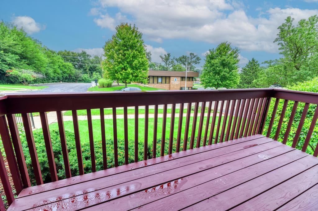226 Manor Drive 1