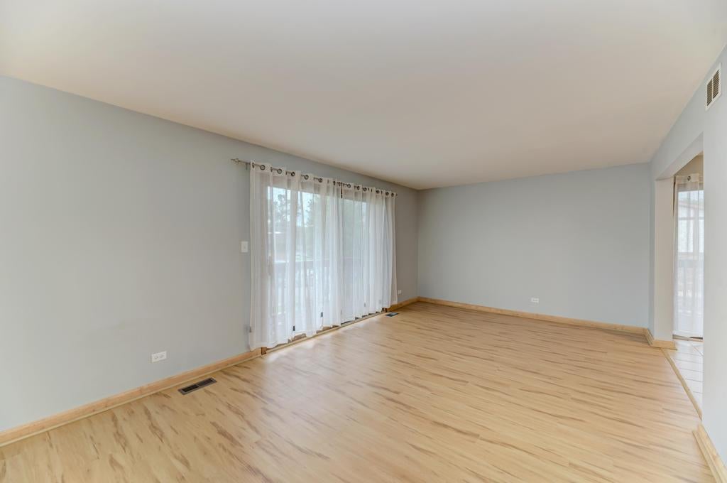 226 Manor Drive 1
