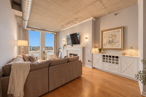 Tiny photo for 720 N Larrabee Street #1509, Chicago, IL 60654 (MLS # 12761279)