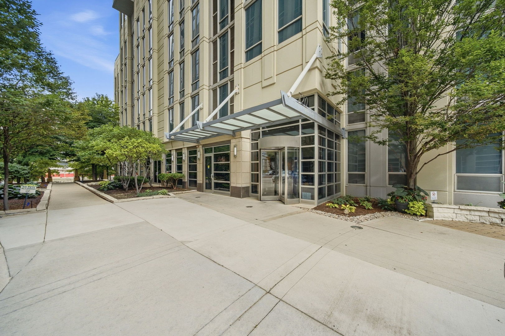 720 N Larrabee Street 1509