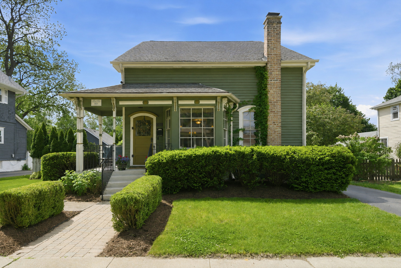 715 Oregon Avenue