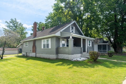 Tiny photo for 200 S 8th Street, Herrin, IL 62948 (MLS # 12727600)