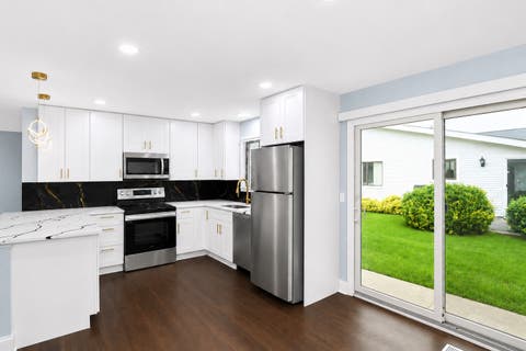 Tiny photo for 951 Chelsea Lane, Schaumburg, IL 60193 (MLS # 12683500)