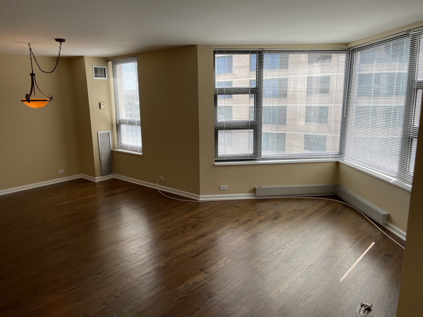 401 E Ontario Street 3206