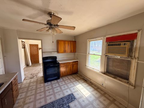 Tiny photo for 1424 S Nevada Avenue, Davenport, IA 52802 (MLS # 12611672)