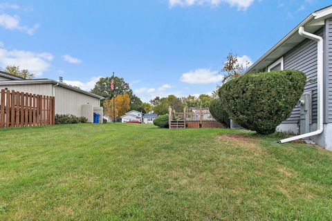 Tiny photo for 400 S Collins Street, South Elgin, IL 60177 (MLS # 12515605)