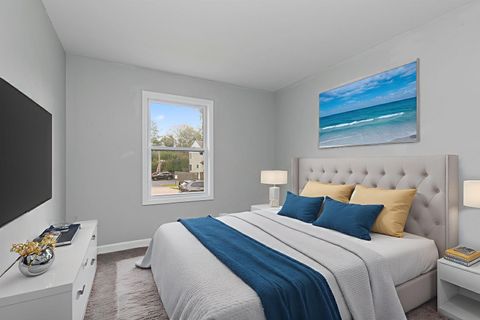 Tiny photo for 400 S Collins Street, South Elgin, IL 60177 (MLS # 12515605)