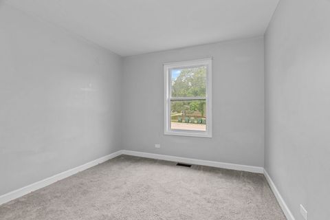Tiny photo for 400 S Collins Street, South Elgin, IL 60177 (MLS # 12515605)