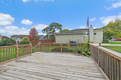 Tiny photo for 400 S Collins Street, South Elgin, IL 60177 (MLS # 12515605)