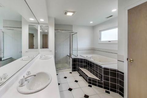 Tiny photo for 1903 Sheridan Road, Buffalo Grove, IL 60089 (MLS # 12453153)