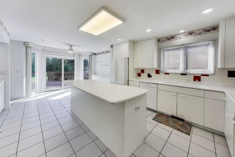 Tiny photo for 1903 Sheridan Road, Buffalo Grove, IL 60089 (MLS # 12453153)