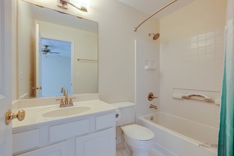 Tiny photo for 2224 Cathedral Court, Gurnee, IL 60031 (MLS # 12679575)