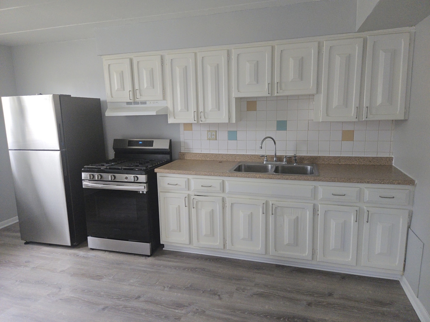 446 N Ardmore Avenue GB