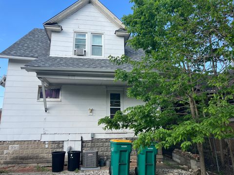 Tiny photo for 718 Plainfield Road, Joliet, IL 60435 (MLS # 12365819)